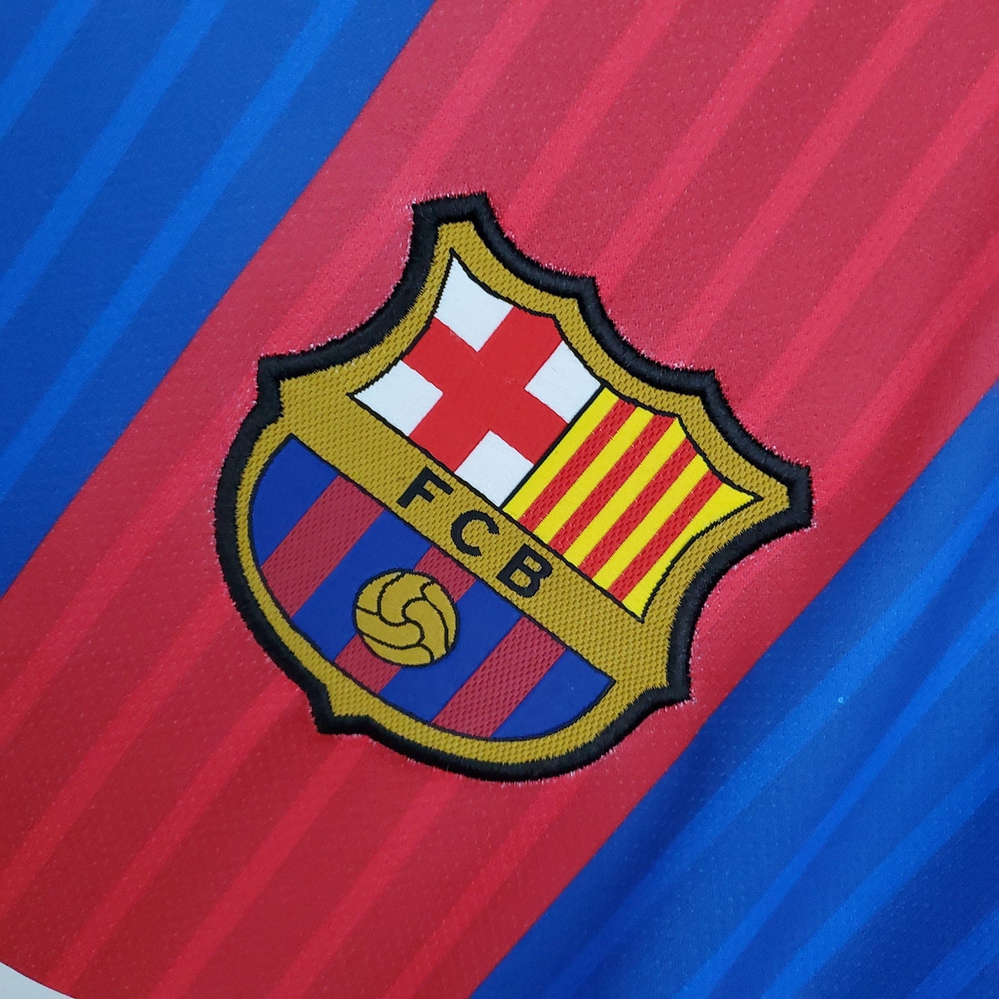 Camisa Barcelona Titular 16/17 - Versão Retrô