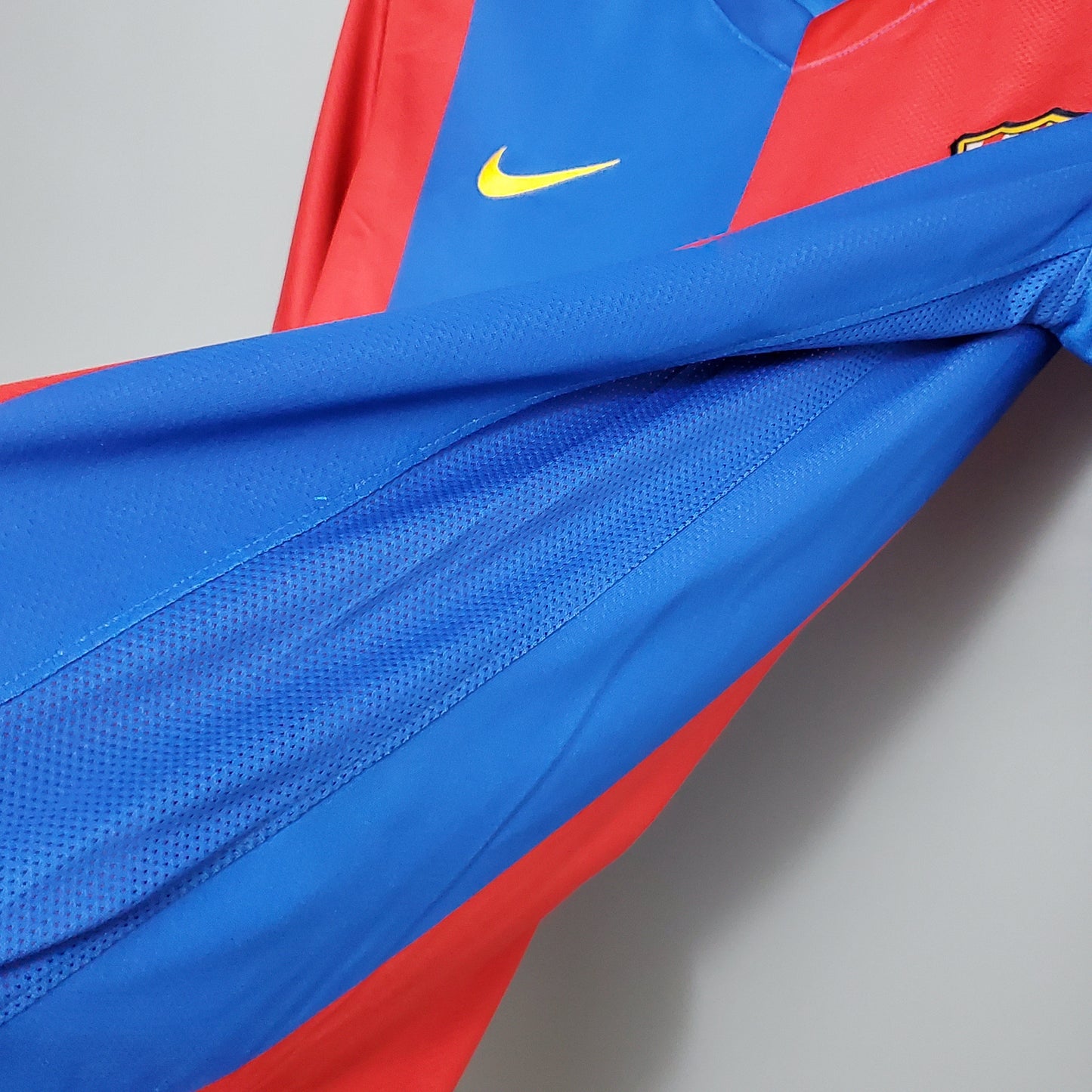 Camisa Barcelona Titular 06/07 - Versão Retrô